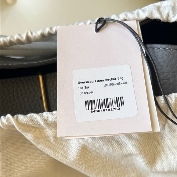 Cuyana Charcoal Leather Linea Oversized Shoulder Bag - Picture 9 of 9